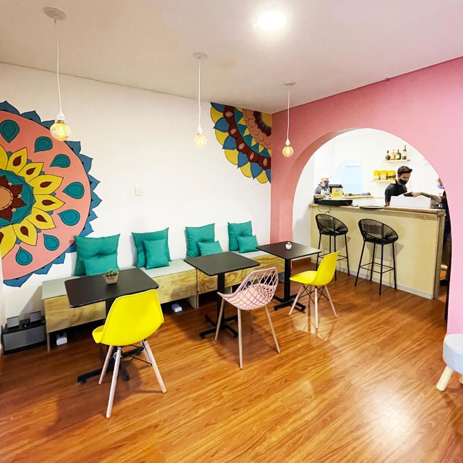 Hostal Macondo Богота Экстерьер фото