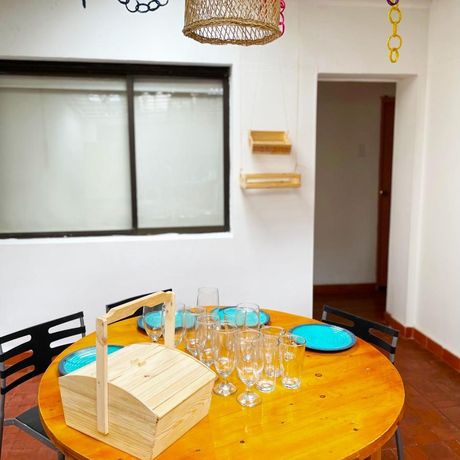 Hostal Macondo Богота Экстерьер фото
