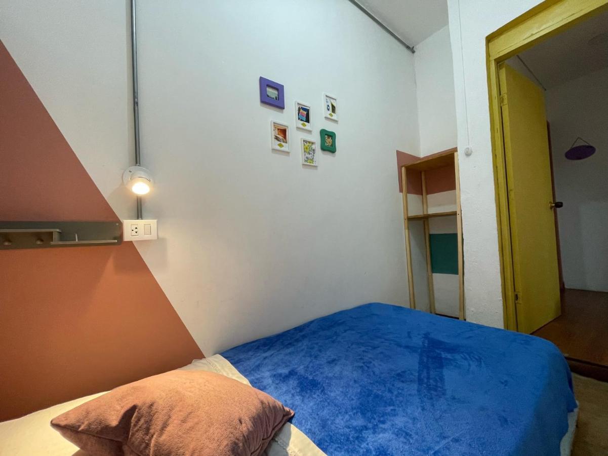 Hostal Macondo Богота Экстерьер фото