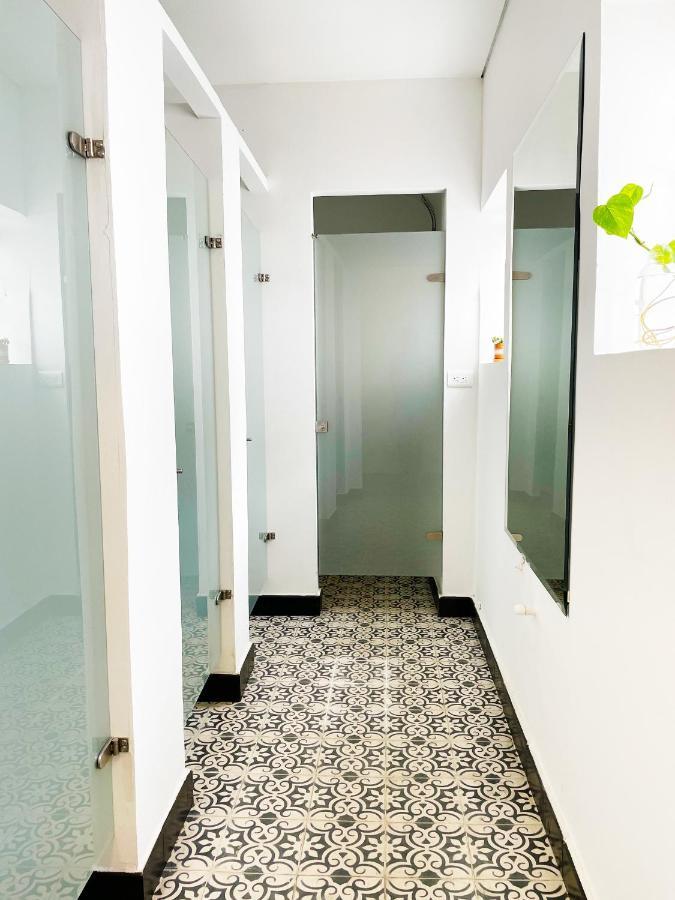 Hostal Macondo Богота Экстерьер фото