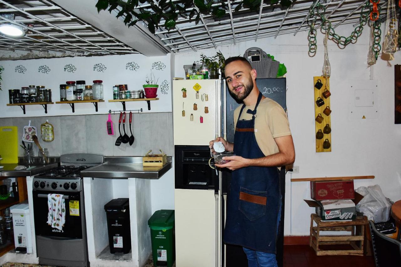 Hostal Macondo Богота Экстерьер фото