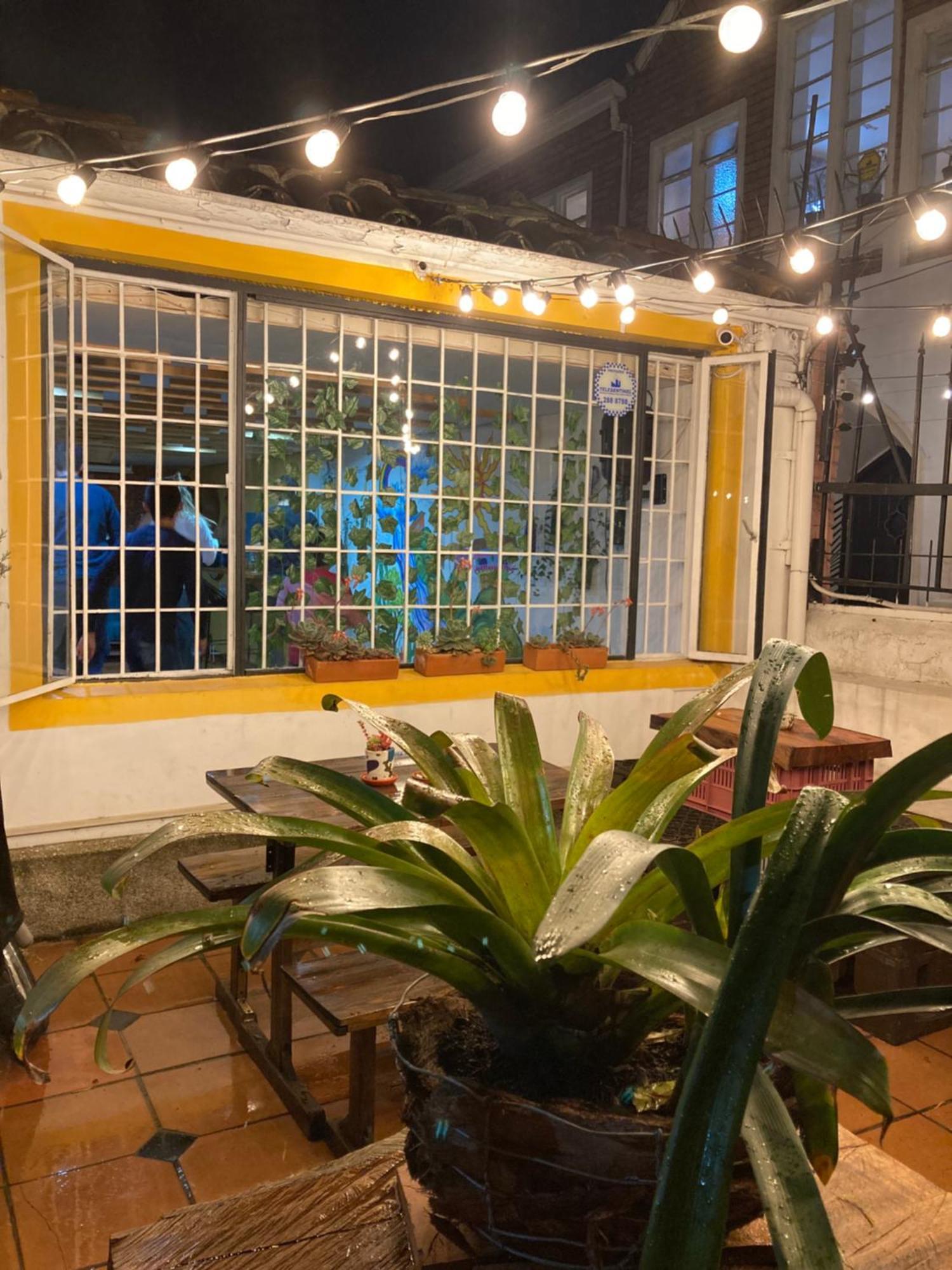 Hostal Macondo Богота Экстерьер фото