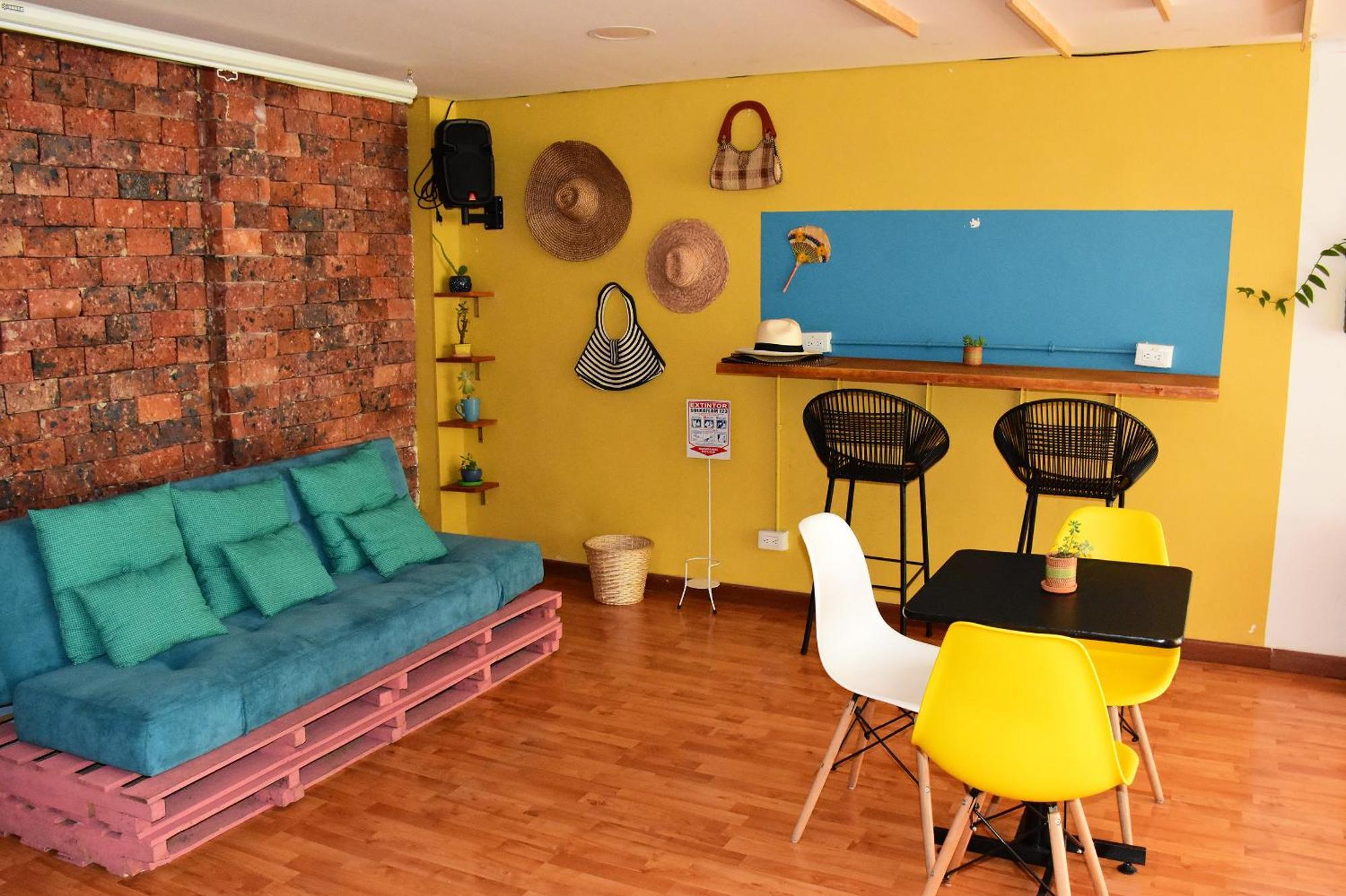Hostal Macondo Богота Экстерьер фото